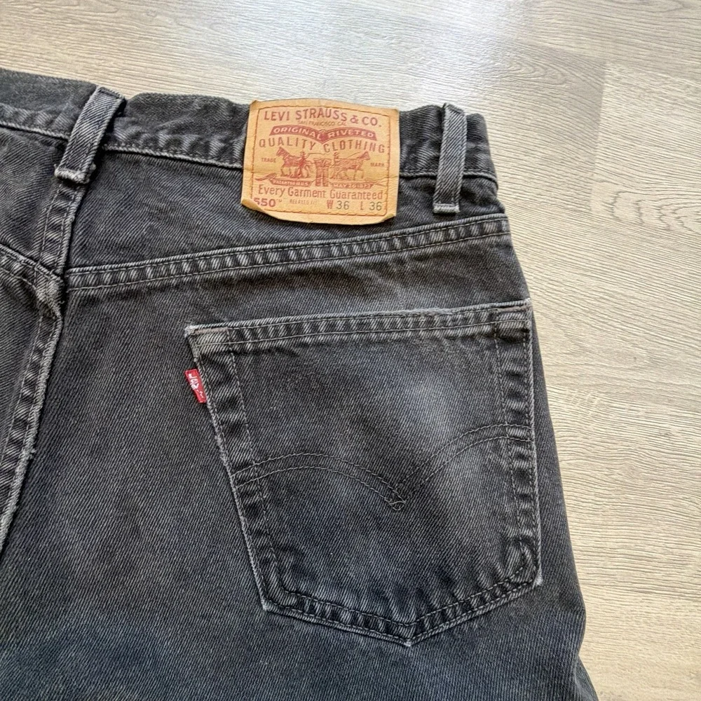 Vintage 90s Levis 550 Jeans Mens 36x34 Black Made in USA Relaxed Fit Denim
